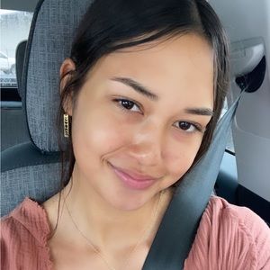 Meet your Posher, Lily